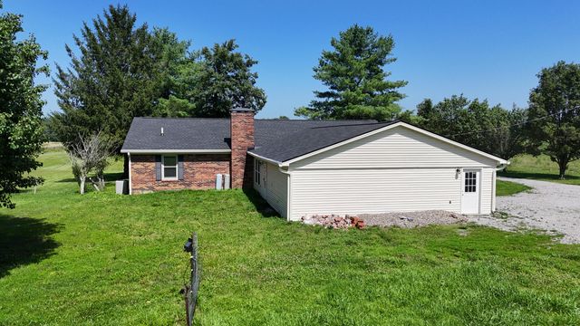 861 College Hill Road, Waco, KY 40385