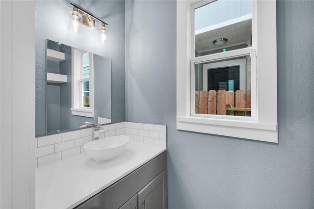 4306 New Orleans Street, Houston, TX 77020