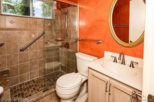 1342 Minnesota Avenue, Marysville, MI 48040