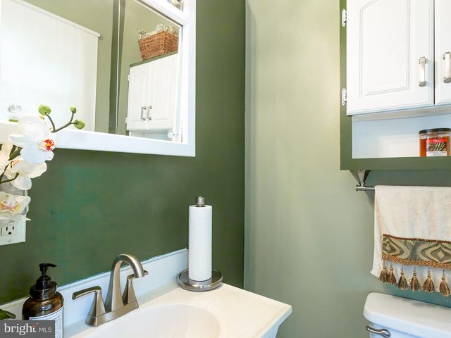 5334 E CAPITOL ST NE, Washington, DC 20019