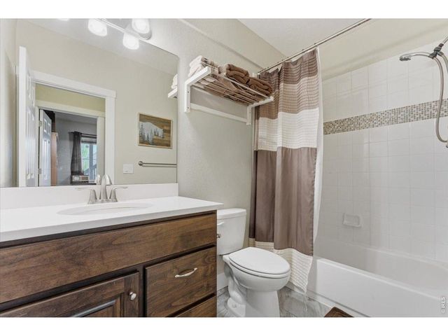 1148 Wagon Bend Rd, Berthoud, CO 80513