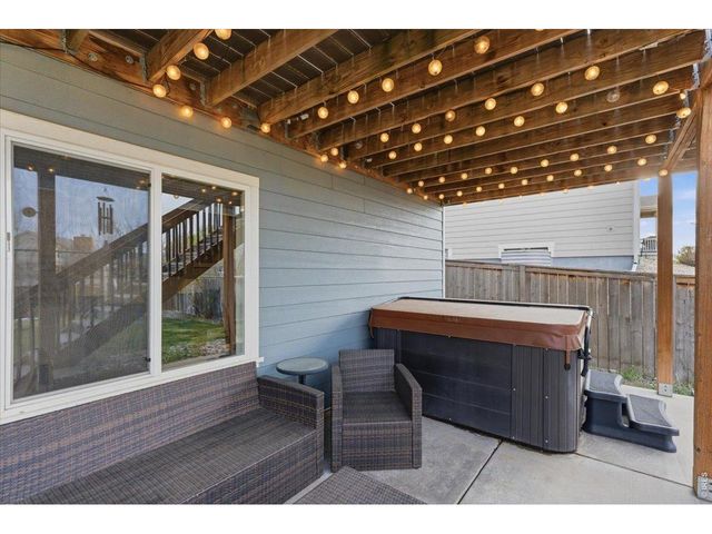 1148 Wagon Bend Rd, Berthoud, CO 80513