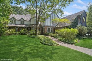 1214 Turicum Road, Lake Forest, IL 60045