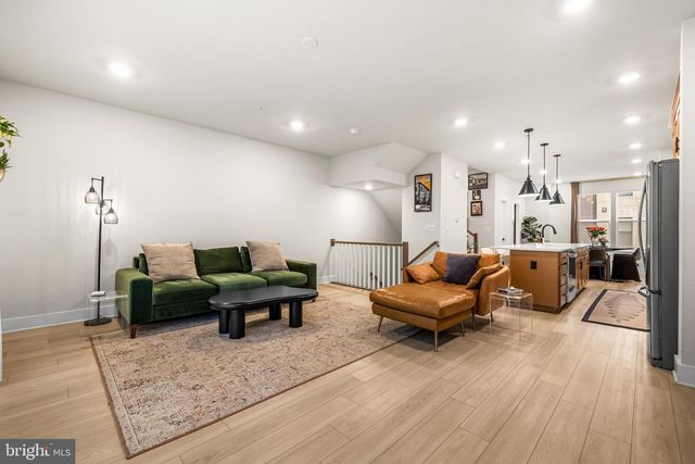 108 GLASS LN, Baltimore, MD 21230