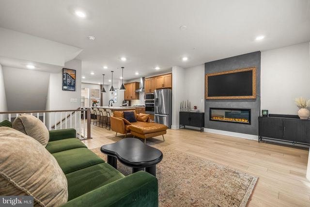 108 GLASS LN, Baltimore, MD 21230