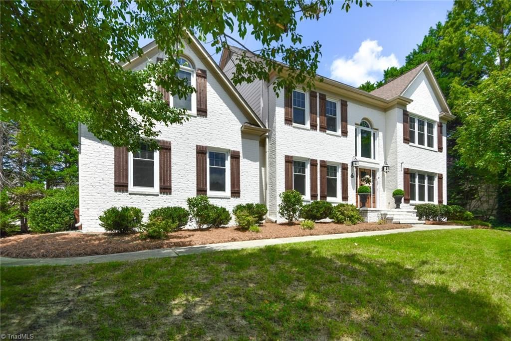 4731 Jamesford Drive, Jamestown, NC 27282