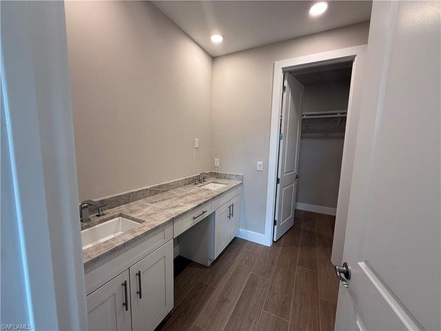 8909 Oceana WAY, Naples, FL 34114