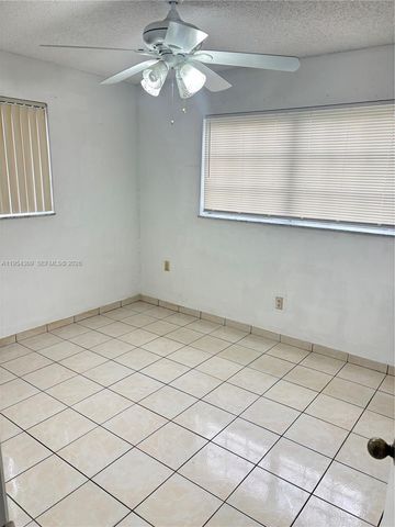 19480 SW 121st Ave, Miami, FL 33177