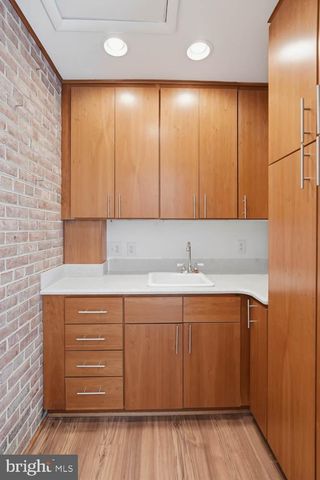 8900 CAMFIELD DR, Alexandria, VA 22308