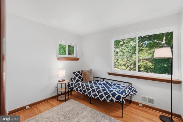 8900 CAMFIELD DR, Alexandria, VA 22308