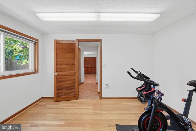 8900 CAMFIELD DR, Alexandria, VA 22308