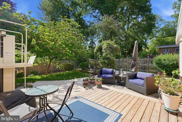 8900 CAMFIELD DR, Alexandria, VA 22308