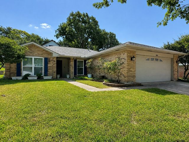 601 Ascot Drive, Euless, TX 76040