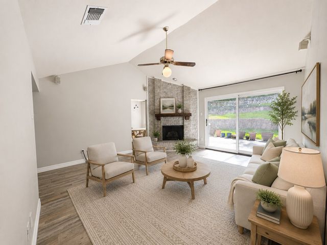601 Ascot Drive, Euless, TX 76040