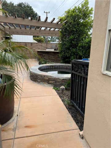 289 23rd Street, Costa Mesa, CA 92627