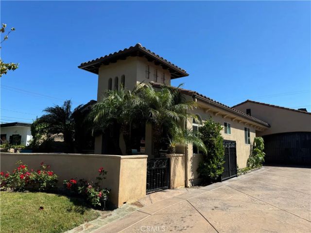 289 23rd Street, Costa Mesa, CA 92627