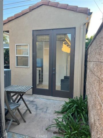 289 23rd Street, Costa Mesa, CA 92627