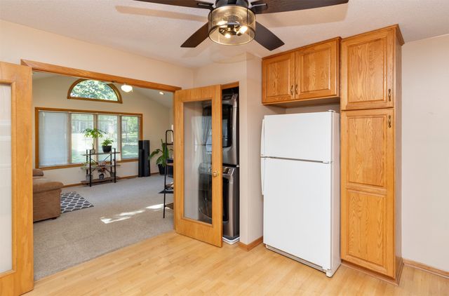 4116 74th Street, Urbandale, IA 50322