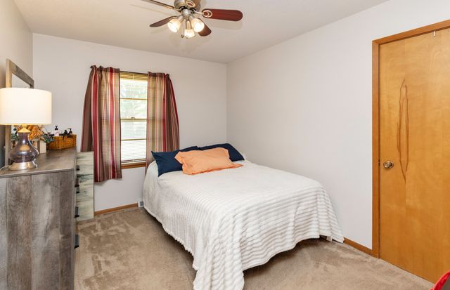 4116 74th Street, Urbandale, IA 50322