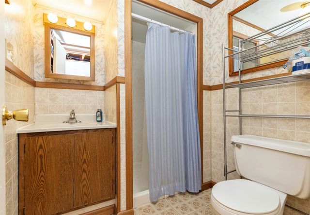 4116 74th Street, Urbandale, IA 50322
