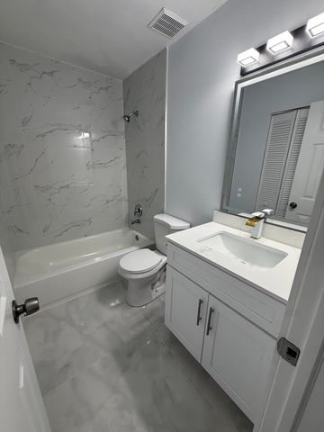 4415 SW 72nd Terrace, Davie, FL 33314