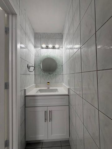 4415 SW 72nd Terrace, Davie, FL 33314