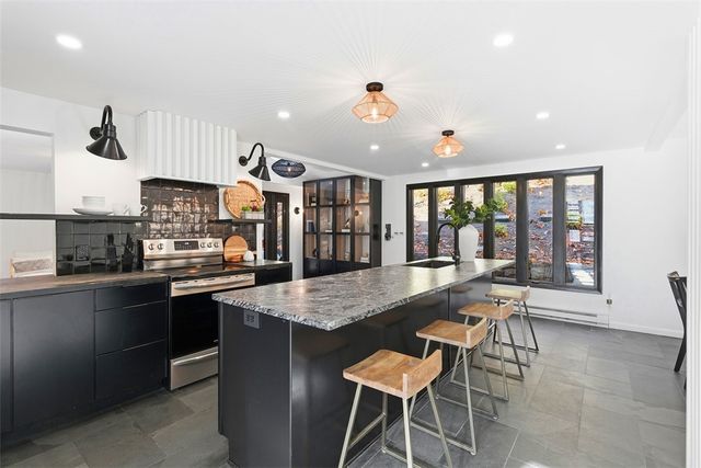 1 Myrtle Hill Road, Leet Twp, PA 15143