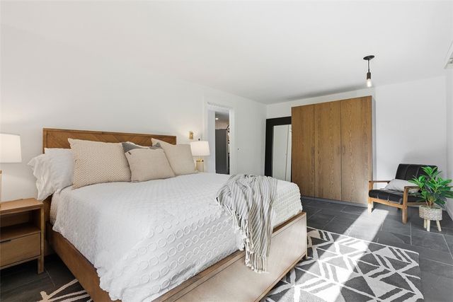 1 Myrtle Hill Road, Leet Twp, PA 15143