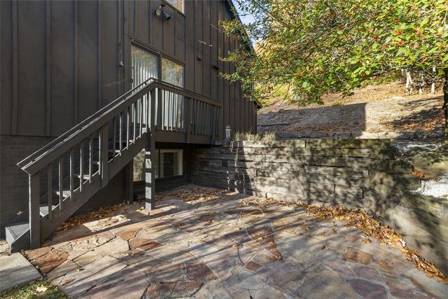 1 Myrtle Hill Road, Leet Twp, PA 15143