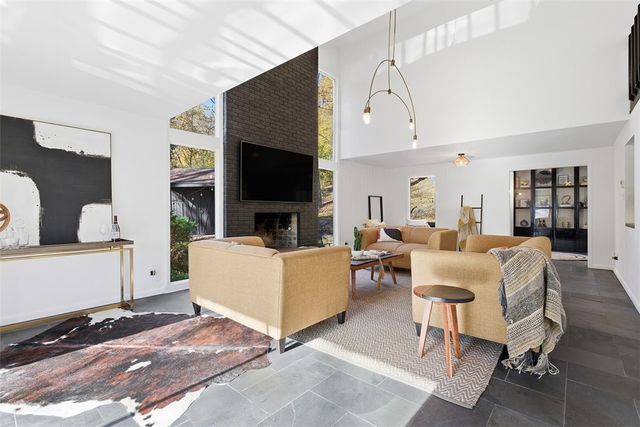 1 Myrtle Hill Road, Leet Twp, PA 15143