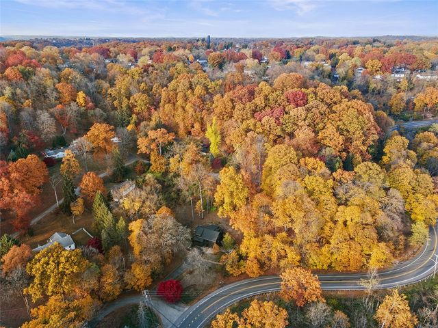 1 Myrtle Hill Road, Leet Twp, PA 15143