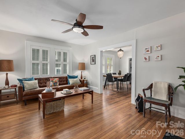 19 Lanvale Avenue, Asheville, NC 28806
