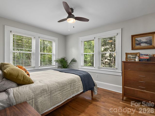 19 Lanvale Avenue, Asheville, NC 28806