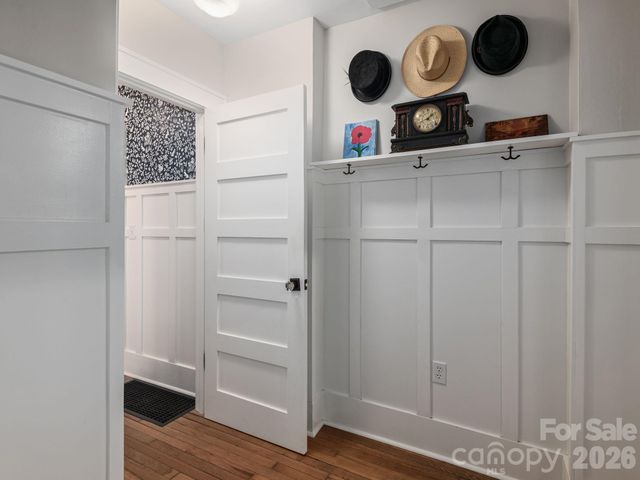 19 Lanvale Avenue, Asheville, NC 28806