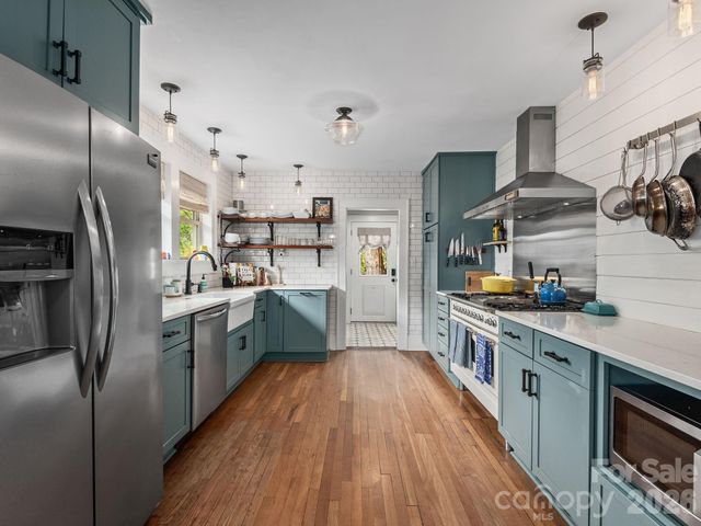 19 Lanvale Avenue, Asheville, NC 28806