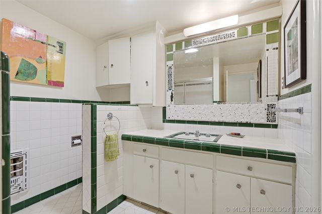 2850 E 37th Street, Tulsa, OK 74105