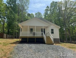 194 Lamont Circle, Madison Heights, VA 24572