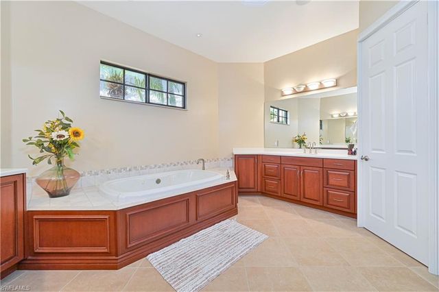 6905 Highland Park CIR, Fort Myers, FL 33966