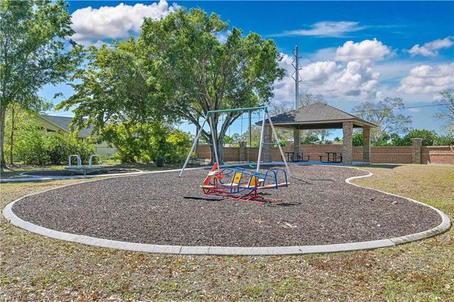 6905 Highland Park CIR, Fort Myers, FL 33966