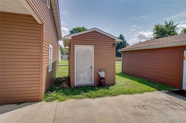 130 W Maple Street, Hartford, IL 62048