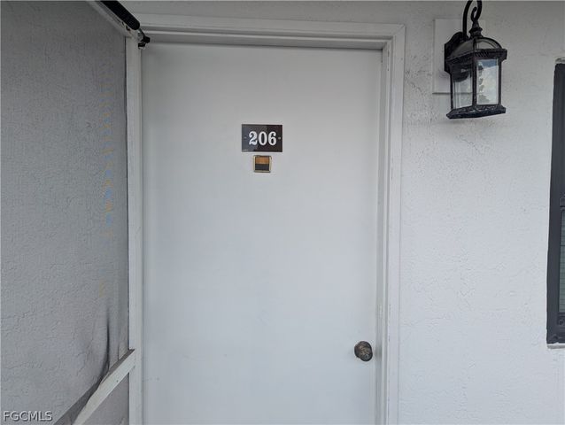 1747 Pebble Beach DR 206, Fort Myers, FL 33907