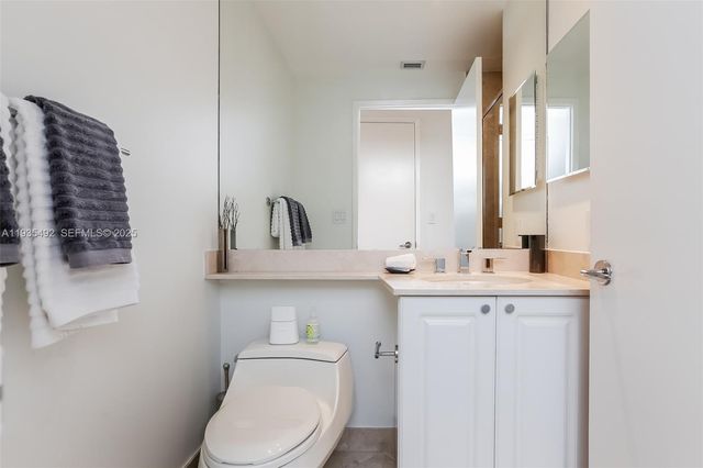 747 Crandon Blvd 410, Key Biscayne, FL 33149