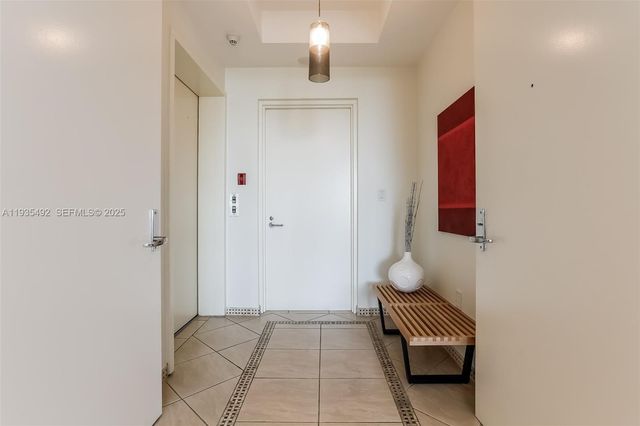 747 Crandon Blvd 410, Key Biscayne, FL 33149