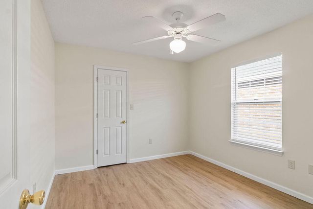 949 Claeven Circle, Fort Walton Beach, FL 32547