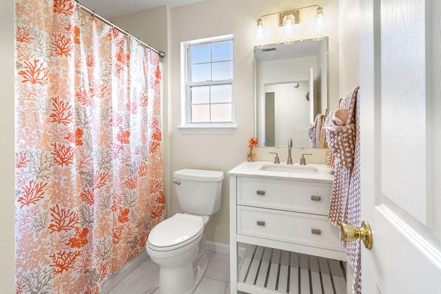 949 Claeven Circle, Fort Walton Beach, FL 32547