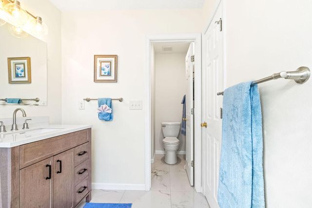 949 Claeven Circle, Fort Walton Beach, FL 32547