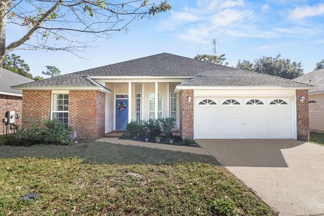 949 Claeven Circle, Fort Walton Beach, FL 32547