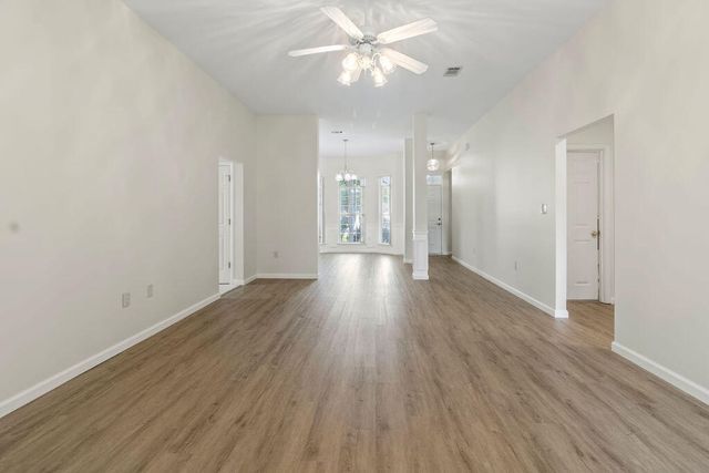 949 Claeven Circle, Fort Walton Beach, FL 32547