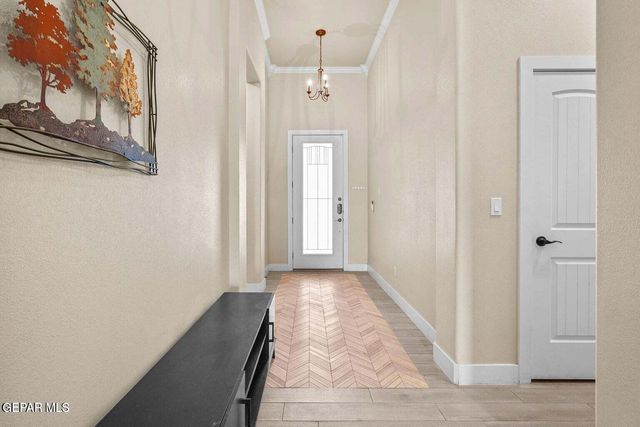 2195 ENCHANTED CREST Drive, El Paso, TX 79911
