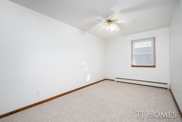 686 Andover Street Se, City Of Kentwood, MI 49548